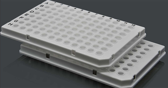 White PCR Consumables 0.1ml 96 Well Half Skirted PCR Plate